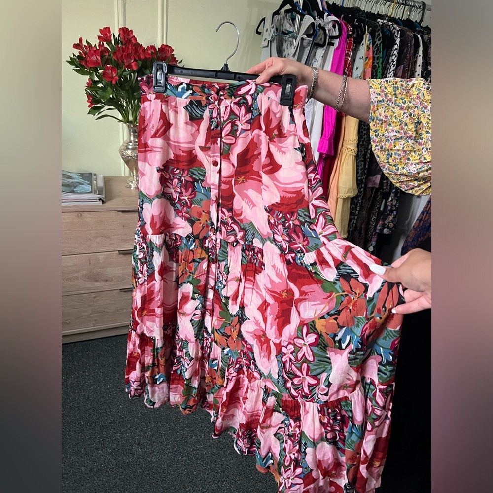 Pink & Red Floral Pattern Design Midi Modest Button Tiered Airy Summer Fun Skirt